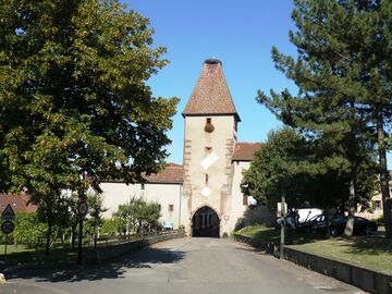 Башня «гнездо аиста» с воротами (1608)