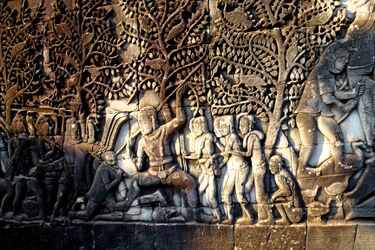 Angkor Wat.- Battle of Devas and Asuras (5).jpg