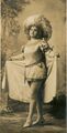 До начала кинокарьеры Литтл некоторое время играла в театрах. Фото 1909 года.