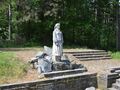 Памятник Эрмине Разкратлян на воинском мемориале в Литаково