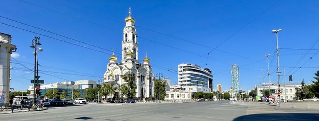 Перекрёсток с ул. Малышева