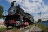Armenian Railways Museum locomotive Эш705-46 + coach - 2018-05-18 - Andy Mabbett - 12.jpg