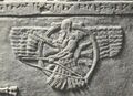 На ассирийском барельефе