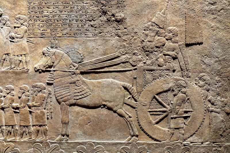 Файл:Ashurbanipal inspects booty and prisoners from Babylon, 645-640 BCE.jpg