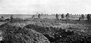 Атака французской пехоты в районе Шемен де Дам