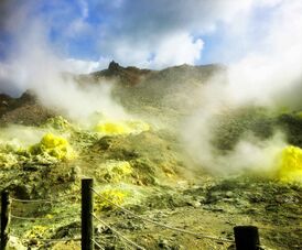 Atsosa Nupuri-Fumaroles.jpg