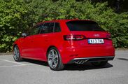 Audi A3 SportBack 2017 (rear).jpg