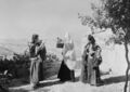 Палестинские женщины исполняют традиционный танец, Вифлеем, 1936 год.