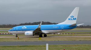 Boeing 737-700 (KLM) (6742474109).jpg