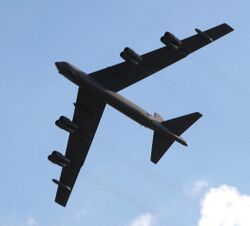 Boeing B-52 Stratofortress 1.jpg