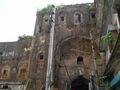 Руины Бара Катра[en] или Великий каравансарай в Дакке, Бангладеш; построенный могольским принцем Шах Шуджа