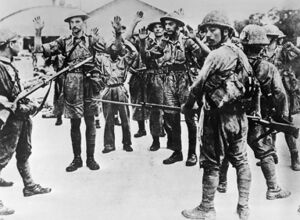 Английские войска в Сингапуре сдаются японцам