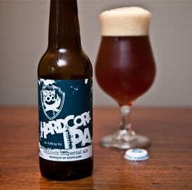 Бутылка Hardcore IPA от BrewDog