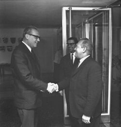 Златко Чайковский (справа) на встрече с Францем Хойблом