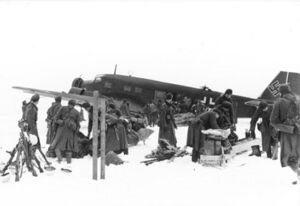 Снабжение окружённых немецких войск по воздуху