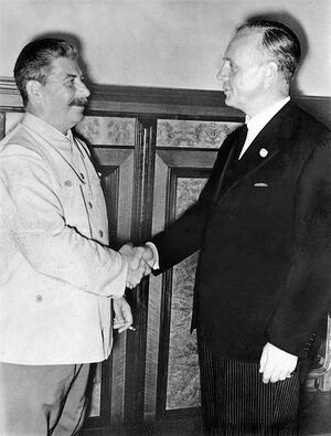 Сталин и Риббентроп в Кремле, 23 августа 1939