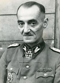 Оскар Пауль Дирлевангер в звании оберфюрера СС, 1944