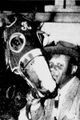 Со своей лошадью по кличке Обожжённая Пробка, 1943 год.