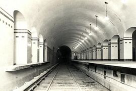 Строительство станции, 1931