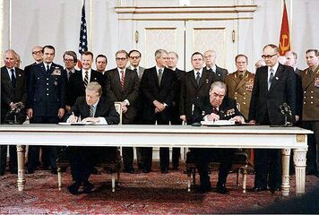 С Джимми Картером в 1979 году, подписание соглашения ОСВ-2, Вена
