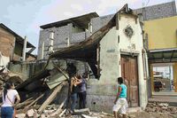Разрушенное здание в Гуаякиле