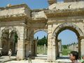 Ворота Мазея и Митридата, построенные в честь императора Августа. 40 г. н. э.