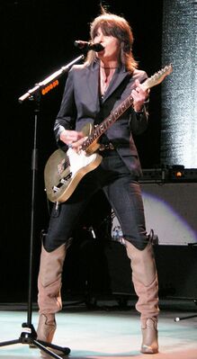 Крисси Хайнд на концерте в Санта-Барбаре, Калифорния (2007)