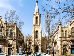 Церковь Спасителя в Баку