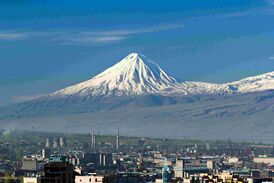 Гора Малый Арарат (вид со стороны Армении)