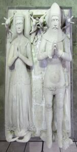 Надгробие Хью Куртене, 2-го графа Девона и его жены Маргариты де Бохун