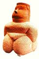 Женская статуя из Кукурру-с-Арриу. Хранится в Кальяри в Археологическом музее
