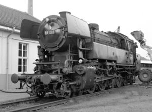 DB Class 65 steam locomotive.jpg
