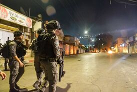 Полиция после столкновения в Лоде