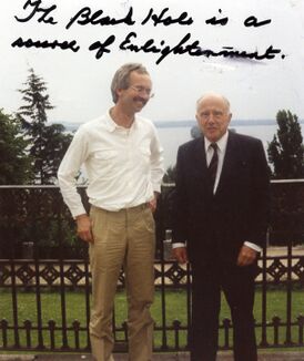 Джон Арчибальд Уилер (справа) и Эккехард Мильке[de] (1985)