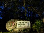 Eingangsstein Everglades Nationalpark, Florida.JPG