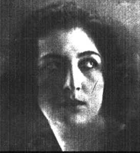 Элена Сангро