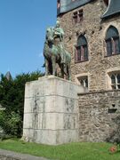 Статуя графа Энгельберта II