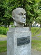 Памятник Э. Тельману в Вердауе, Германия