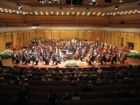 Эстонский национальный симфонический оркестр в концертном зале Бервальдхаллен в Стокгольме
