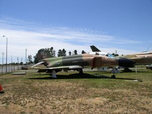 F-4C Phantom II 8-го авиакрыла тактических истребителей на статической экспозиции в Тихоокеанском музее