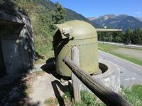 Бронекаретка в форте Айроло, Швейцария.