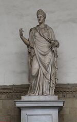 Frauenstatue, Loggia dei Lanzi Florenz-03.jpg