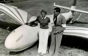 С представителем авиастроительной фирмы (1938)