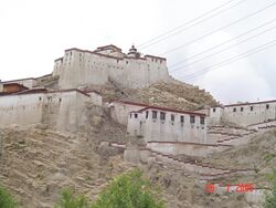 Крепость (дзонг) Гьянгдзе