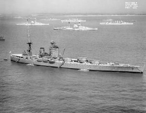 HMS Nelson на стоянке в Спитхеде