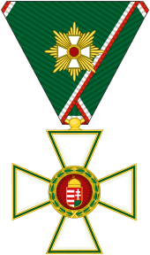 HUN Order Of Merit Grand Cross with Chain Alternative Medal.svg