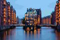 Hamburg, Speicherstadt, Wasserschloss -- 2016 -- 3230-6.jpg