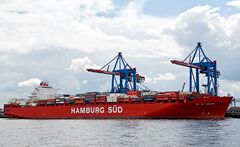 Hamburg Sued Rio de Janeiro Burchardkai 750px 6345.jpg