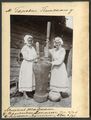 Крестьянки с намитками (столинский строй) в деревне Городная. Фотограф Исаак Сербов, 1912 г.