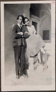 Нина Берберова с мужем Владиславом Ходасевичем в Сорренто, 1924 год